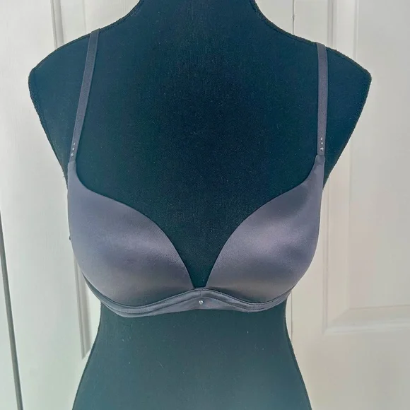 Victoria’s Secret Steel Grey Bio-Fit Push-Up Bra with Convertible Straps in 34B - Picture 2 of 4